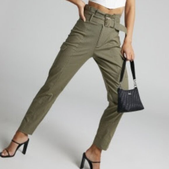 NWOT Showpo Kaori Belted Paper Bag Waist Utility Pants in Khaki Green - Size 8 - Picture 1 of 8